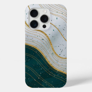 Coque iPhone 15 Pro Élégante Vagues d'or sur Deep Green Abstrait