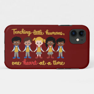 Case-Mate iPhone CASE ENSEIGNER LES PETITS HUMAINS UN COEUR À LA FOIS
