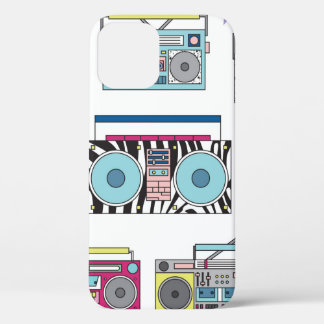 Case-Mate iPhone Case Ensemble de divers lecteurs de cassettes vintages.