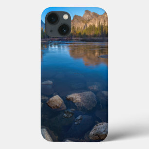 Etui iPhone 13 États-Unis, Californie. Vue de la vallée de Yosemi