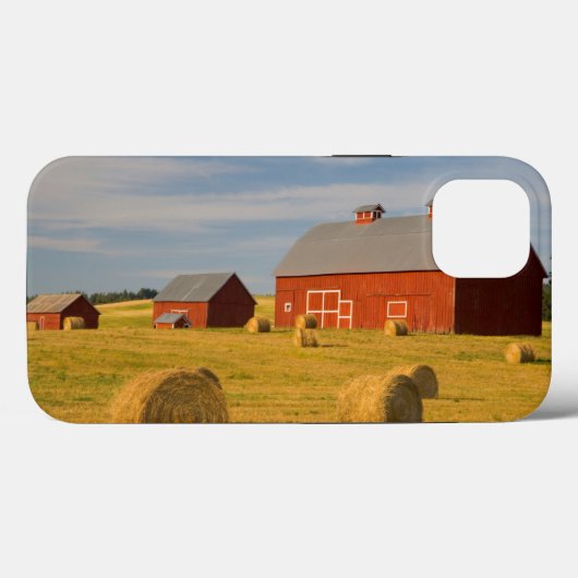 Coques Case-Mate iPhone Farms | Red Barns Near Hay Bales (Verso (horizontal))