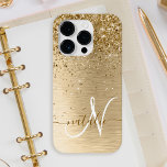 Coque Pour iPhone 14 Pro Faux Gold brossé Parties scintillant métallique Im<br><div class="desc">Personnalisez facilement ce design branché de boîtier de téléphone chic avec une jolie parties scintillant dorée brillante sur un arrière - plan métallique brossé en or.</div>