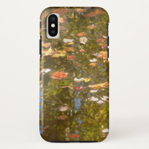 Coques Pour iPhone Feuilles d'automne et reflet du ruisseau à Greenbe