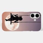 Coques Case-Mate iPhone Fille sur une balançoire silhouette sur une lune (Verso (horizontal))