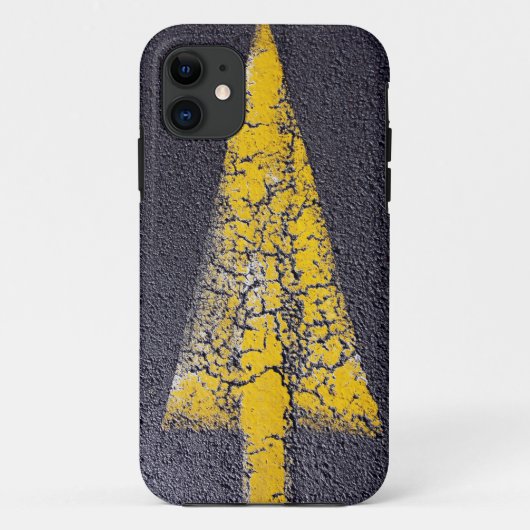 Coques Case-Mate iPhone Flèche jaune fissurée sur la route (Dos)
