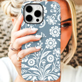 Coques Case-Mate iPhone Fleur sauvage rétro Dusty Blue Floral Monogramme