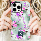 Coques Case-Mate iPhone Fleurs à monogramme rose et violet