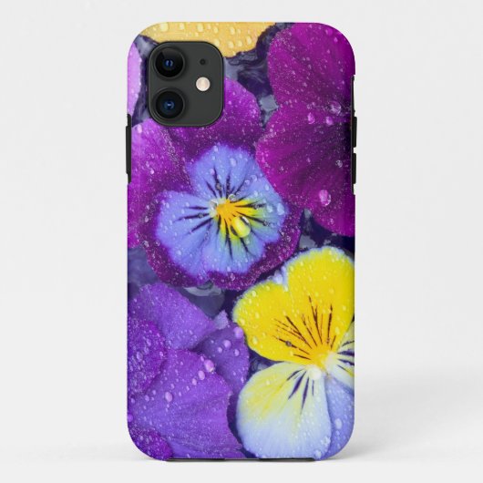 Coques Case-Mate iPhone Fleurs de pensée flottant dans un bain d'oiseau av (Dos)
