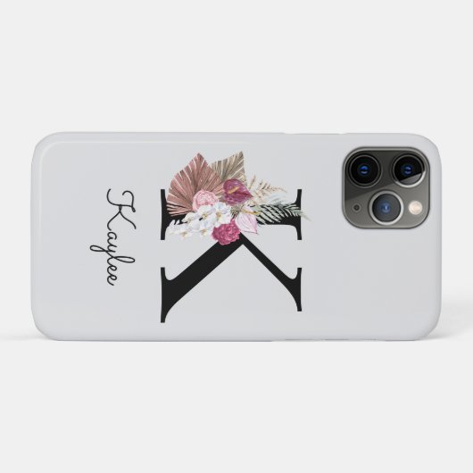 Coques Case-Mate iPhone Fleurs roses avec initiale K monogrammée (Dos (Horizontal))