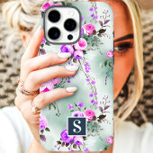 Coques Case-Mate iPhone Floral de monogramme rose et pourpre