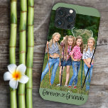 Case-Mate iPhone Case Forever Friends Photo Love Coeur Typographie<br><div class="desc">coque iphone photo cool avec votre propre photo personnalisée. Un joli cadeau photo avec la superposition de texte qui dit "pour toujours amis" à la main lettrage et lié avec un coeur d'amour mignon. Le modèle photo est configuré pour que vous puissiez ajouter votre photo qui sera affichée au format...</div>
