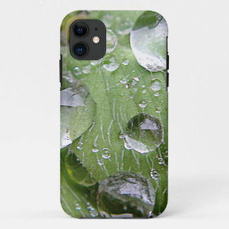Etui iPhone Case-Mate gouttelettes d'eau sur une feuille verte