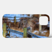 Coques Case-Mate iPhone Great Grey Owl & Fence Wildlife Photo Portrait (Verso (horizontal))