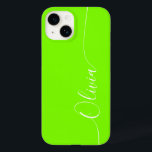 Coque Pour iPhone 14 Green White Elegant Calligraphie Nom du script<br><div class="desc">Green White Elegant Calligraphy Script personnalisé Nom personnalisé iPhone 14 Smart Phone Boîtes dispose d'un design moderne et tendance simple et élégant avec votre nom personnalisé dans élégante calligraphie manuscrite typographie de script sur un arrière - plan vert. Conçu par ©Evco Studio www.zazzle.com/store/evcostudio</div>