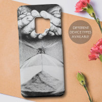 Horglass Time Hands Dessin surréaliste Dark art Co