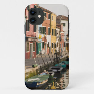 Case-Mate iPhone Case Italie, Burano. Maisons colorées d'alignement