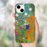 Coques Pour iPhone Jardin fleuri | Gustav Klimt<br><div class="desc">Jardin aux fleurs (1905-1907) de l'artiste autrichien Gustav Klimt. La peinture d'art original est l'huile sur toile avec un paysage abstrait lumineux de fleurs colorées. Utilisez les outils de conception pour ajouter du texte personnalisé ou personnaliser l'image.</div>