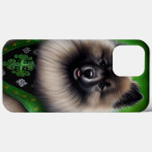 Coques Case-Mate iPhone Keeshond Dog en tenue de jour St. Patrick (Verso (horizontal))