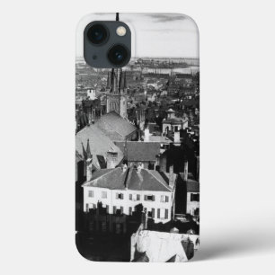 iPhone 13 Coque La flèche ornementée d'une église à Boston