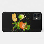 Coques Case-Mate iPhone Leprechaun Boire Bière St. Patrick's Day (Dos (Horizontal))
