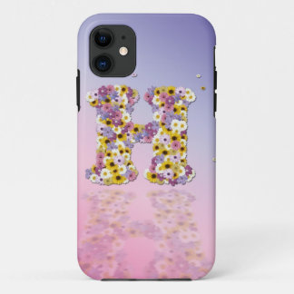 Coque iPhone 11 Lettre fleurie H