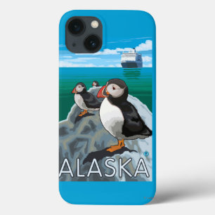 iPhone 13 Coque Macareux observant un bateau de croisière