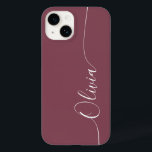 Coque Pour iPhone 14 Maroon Blanc Élégant Calligraphie Nom du script<br><div class="desc">Maroon Elegant White Calligraphy Script Personnalisé Nom iPhone 14 Smart Phone Boîtes dispose d'un design moderne et tendance simple et élégant avec votre nom personnalisé dans élégante calligraphie manuscrite typographie de script sur un arrière - plan maroon. Conçu par ©Evco Studio www.zazzle.com/store/evcostudio</div>