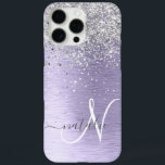 Coques iPhone 16 Pro Max Métal brossé violet Parties scintillant d'argent N<br><div class="desc">Personnalisez facilement ce design branché de boîtier de téléphone chic avec une jolie parties scintillant brillante en argent sur un arrière - plan métallique brossé violet.</div>
