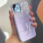 Coque Pour iPhone 14 Plus Métal brossé violet Parties scintillant d'argent N<br><div class="desc">Personnalisez facilement ce design branché de boîtier de téléphone chic avec une jolie parties scintillant brillante en argent sur un arrière - plan métallique brossé violet.</div>