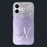 Coques iPhone 16 Métal brossé violet Parties scintillant d'argent N<br><div class="desc">Personnalisez facilement ce design branché de boîtier de téléphone chic avec une jolie parties scintillant brillante en argent sur un arrière - plan métallique brossé violet.</div>