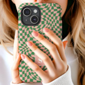 Coques Case-Mate iPhone Monogramme à carreaux ondulés rose et vert