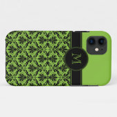 Coques Case-Mate iPhone monogramme de damassé de noir de vert de chaux (Dos (Horizontal))