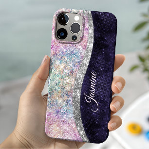 Coque Pour iPhone 14 monogramme faux paillettes argent violet iridescen