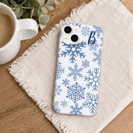 Coques Case-Mate iPhone Monogramme flocons de neige bleus modernes