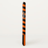Coques Case-Mate iPhone Monogramme noir orange de zigzag (Dos/Droite)