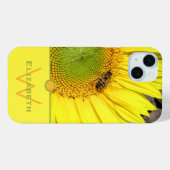 Coques Case-Mate iPhone Monogramme Nom personnalisé Bee On Sunflower Photo (Verso (horizontal))