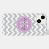 Coques Case-Mate iPhone Monogramme personnalisé Gris et Lilac Chevron (Verso (horizontal))