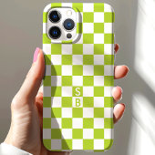 Coques Case-Mate iPhone Motif à carreaux rétro vert citron et monogramme