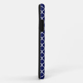 Coques Case-Mate iPhone Motif bleu-foncé de Quatrefoil (Dos/Droite)