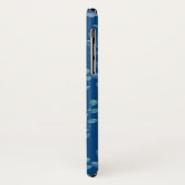 Coques Case-Mate iPhone Motif feuille aquarelle sur un bleu classique (Dos/Gauche)