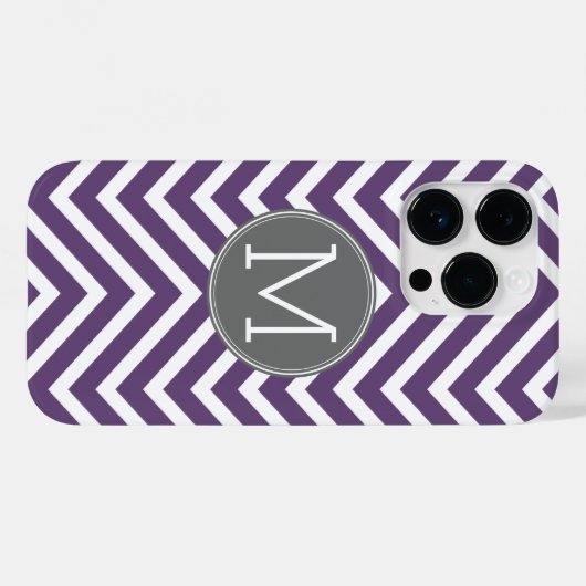Coques Case-Mate iPhone Motif pourpre et gris Chevron avec Monogram (Verso (horizontal))