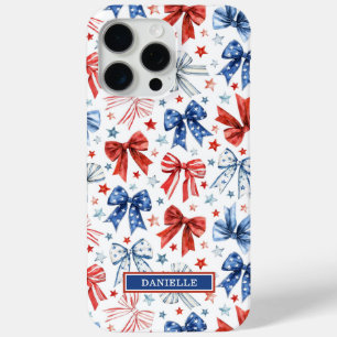 Coque iPhone 15 Pro Max Nœuds Coquettes Patriotiques Monogrammés