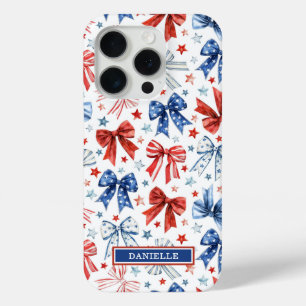 Coque iPhone 15 Pro Nœuds de Coquette Patriotique Monogrammés