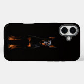 Coques Case-Mate iPhone Noir 4 Luxe iPhone 16 Plus, Chien Doberman Gardien (Verso (horizontal))