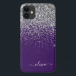 Case-Mate iPhone Case Nom de fille en paillettes violet argenté<br><div class="desc">Téléphone avec monogramme en métal brossé et fausses paillettes argent et violet et gouttes de paillettes. C'est le cadeau idéal pour un anniversaire des 16 ans, un mariage, une douche de mariée, un anniversaire de mariage, une baby shower ou une soirée entre filles pour quelqu'un qui aime le luxe glamour...</div>