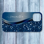 Coque Pour iPhone 15 Nom manuscrit Marine Parties scintillant en métal<br><div class="desc">Cette conception peut être personnalisée dans la zone fournie en modifiant la photo et/ou le texte. Vous pouvez également le customiser en cliquant sur Personnaliser ce Modèle, puis en choisissant l'option cliquer pour customiser et supprimer ou modifier la couleur de l'arrière - plan, ajouter du texte, modifier la couleur ou...</div>
