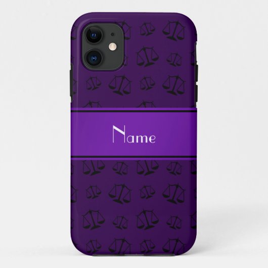 Coques Case-Mate iPhone Nom personnalisé échelle de justice violette (Dos)