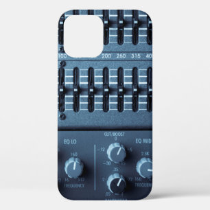 Case-Mate iPhone Case Nombreux boutons sur un mixeur de sons dans un stu