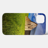 Coques Case-Mate iPhone Old Barn Surrounded by Spring Wheat Field 1 (Verso (horizontal))