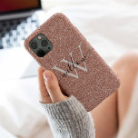 Coque iPhone 15 Pro Parties scintillant Rose or Monogramme<br><div class="desc">Le monogramme est au centre avec votre initiale,  puis votre nom à travers.</div>